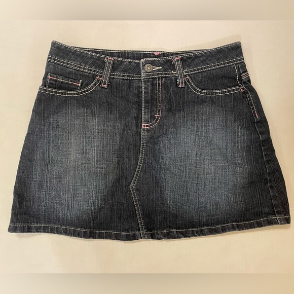 Denim Skort With Pink Stitching Girls Size 16 - Picture 1 of 7